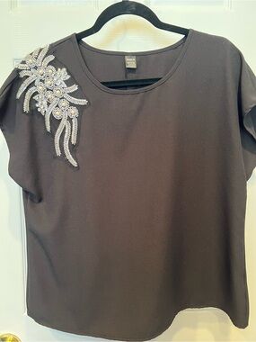SHEIN Black Short Sleeve Blouse with Beaded Shoulder Applique